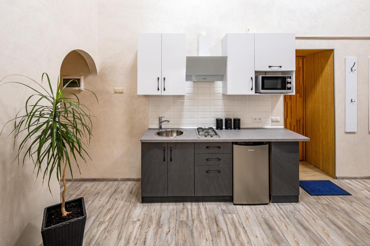 Apartment On Kovzhuna Street إلفيف المظهر الخارجي الصورة