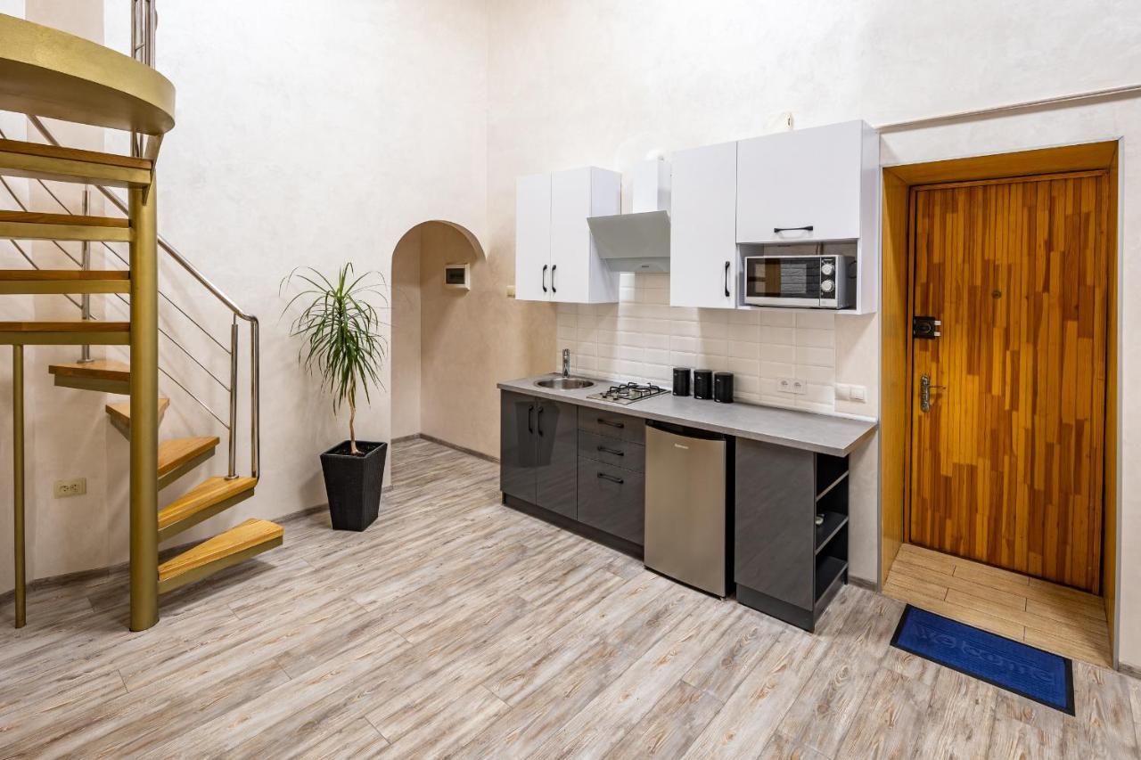 Apartment On Kovzhuna Street إلفيف المظهر الخارجي الصورة