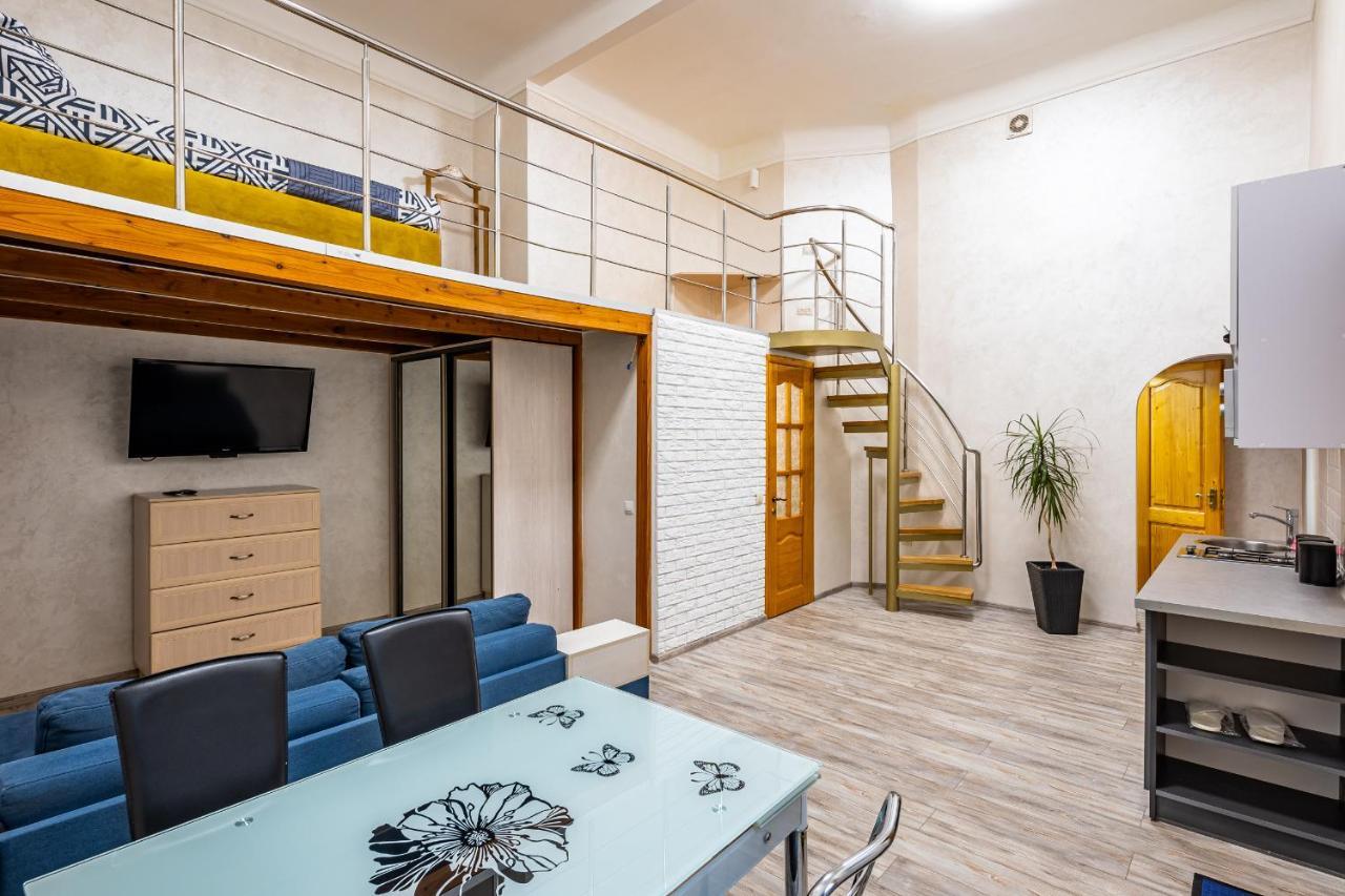 Apartment On Kovzhuna Street إلفيف المظهر الخارجي الصورة